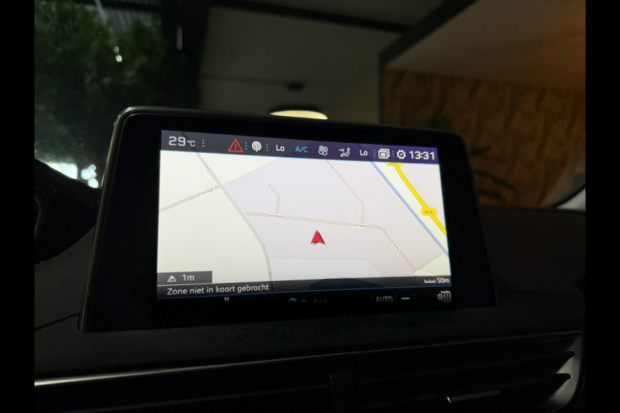 Peugeot 3008 1.6 e-THP Allure | 2018 | Automaat | Digitale Cockpit | Keyless | CarPlay | Navi | Sfeerverlichting | LED | Rijklaar