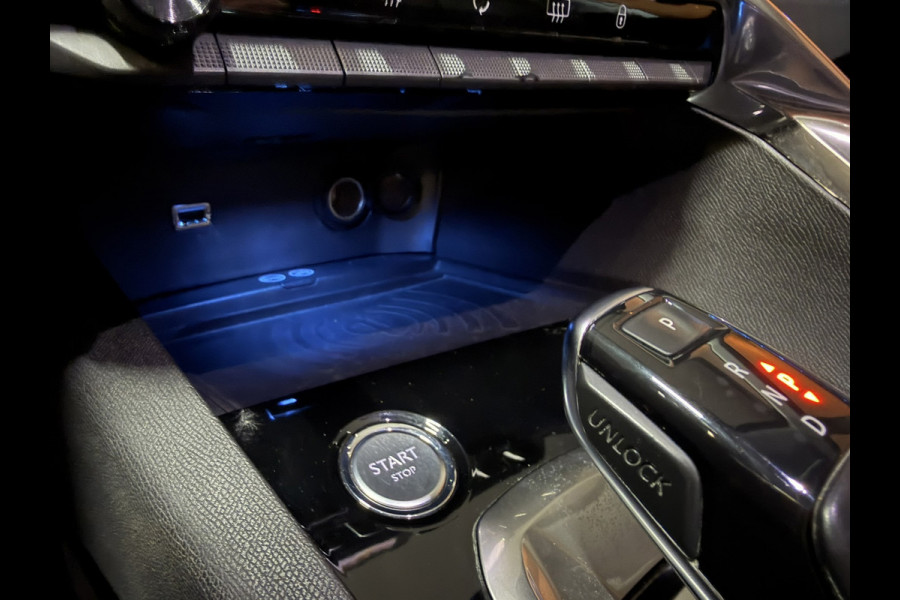Peugeot 3008 1.6 e-THP Allure | 2018 | Automaat | Digitale Cockpit | Keyless | CarPlay | Navi | Sfeerverlichting | LED | Rijklaar