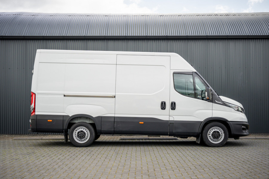 Iveco Daily 35S16 | 160 PK | L2H2 | Automaat | 3-Zits | Climate | Airco