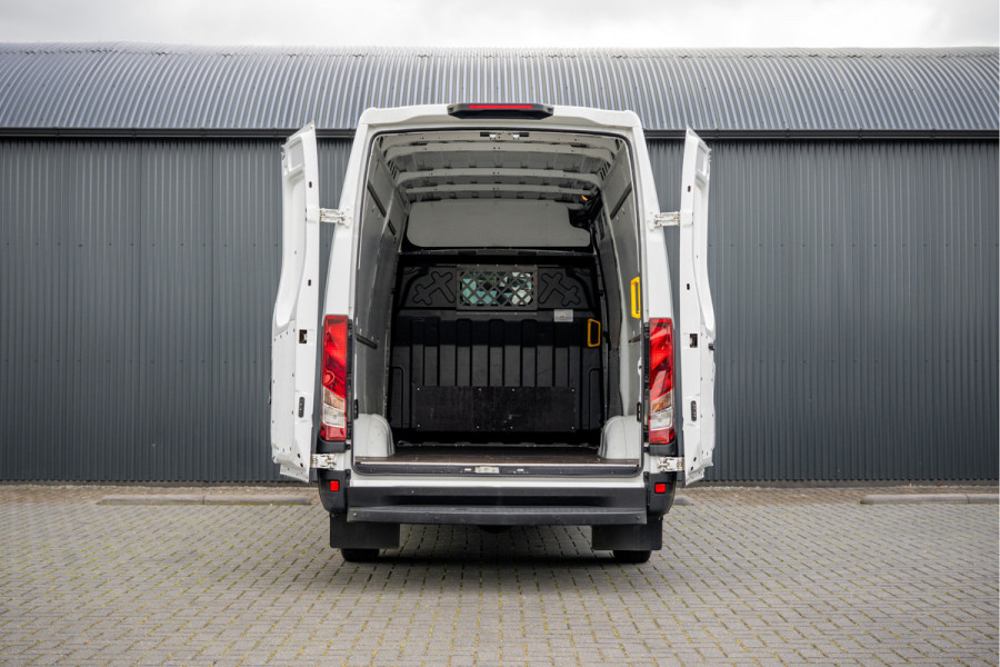 Iveco Daily 35S16 | 160 PK | L2H2 | Automaat | 3-Zits | Climate | Airco