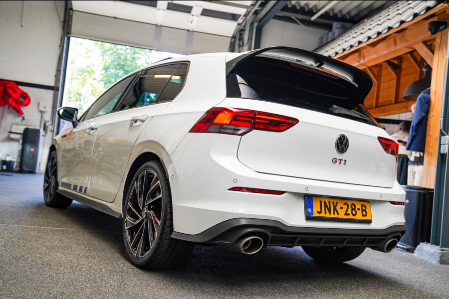 Volkswagen Golf 2.0 TSI GTI | Stuurwiel verwarming | Lane Assist | Clubsport | Camera