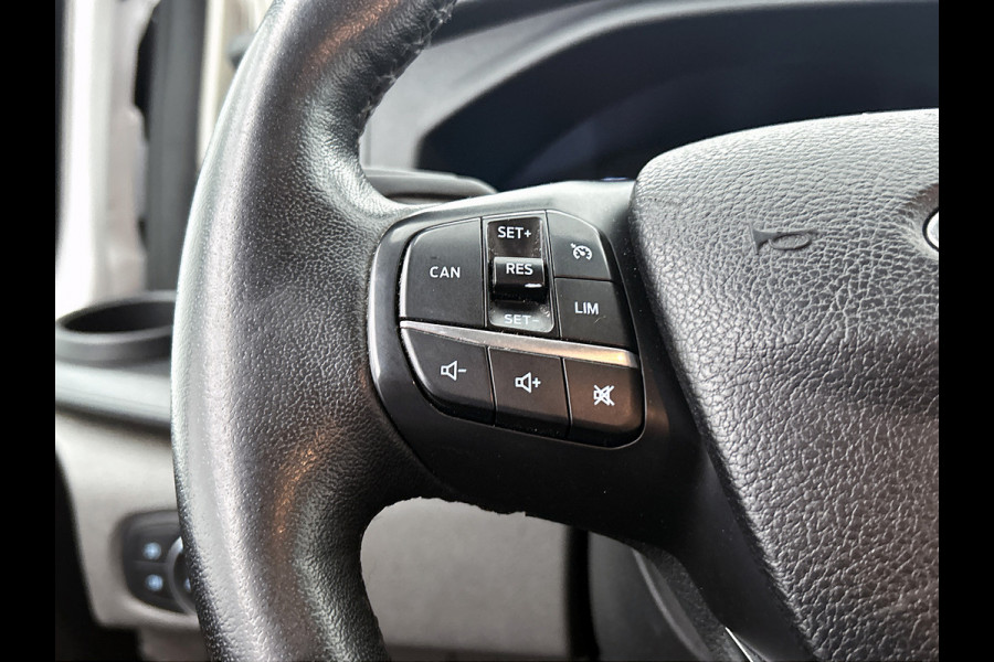 Ford Transit Custom 320 TDCI Automaat 131PK L2H1 / 2x Schuifdeur / Trekhaak / Pdc.+Camera / Safety & Comfort Pack / Navigatie / Apk 02-2027