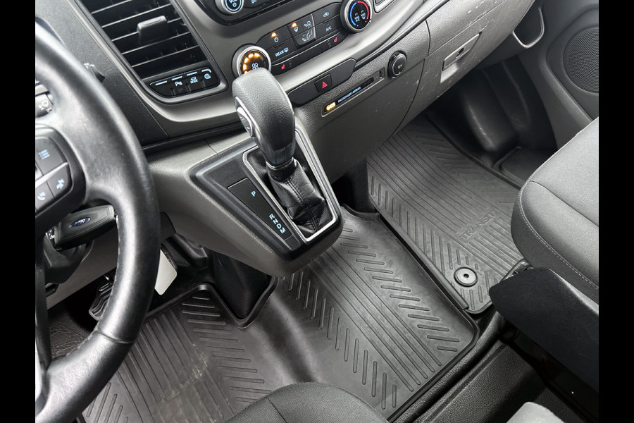Ford Transit Custom 320 TDCI Automaat 131PK L2H1 / 2x Schuifdeur / Trekhaak / Pdc.+Camera / Safety & Comfort Pack / Navigatie / Apk 02-2027