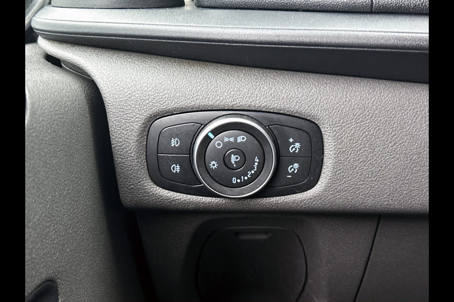 Ford Transit Custom 320 TDCI Automaat 131PK L2H1 / 2x Schuifdeur / Trekhaak / Pdc.+Camera / Safety & Comfort Pack / Navigatie / Apk 02-2027