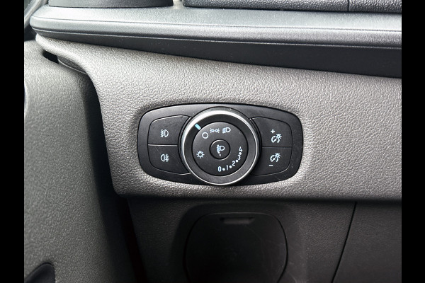 Ford Transit Custom 320 TDCI Automaat 131PK L2H1 / 2x Schuifdeur / Trekhaak / Pdc.+Camera / Safety & Comfort Pack / Navigatie / Apk 02-2027
