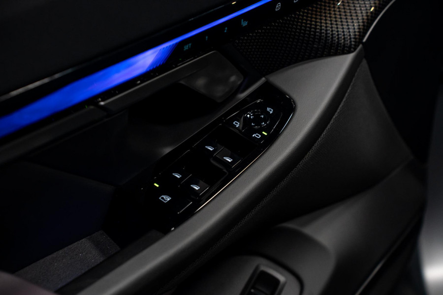BMW 5 Serie Touring M5 *Bowers & Wilkins / M-Driver's Package / Stoelventilatie / Panorama / Carbon in- exterieur / Surround-View*