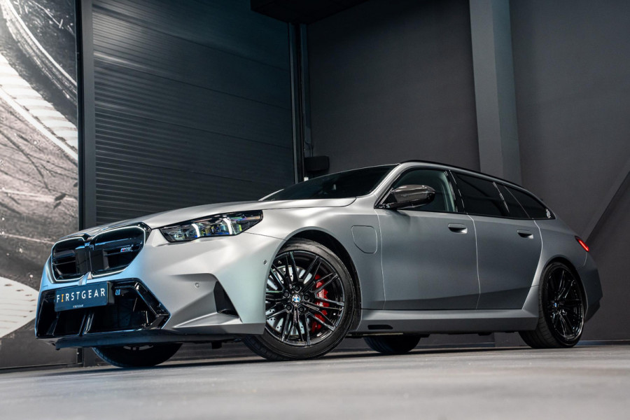 BMW 5 Serie Touring M5 *Bowers & Wilkins / M-Driver's Package / Stoelventilatie / Panorama / Carbon in- exterieur / Surround-View*