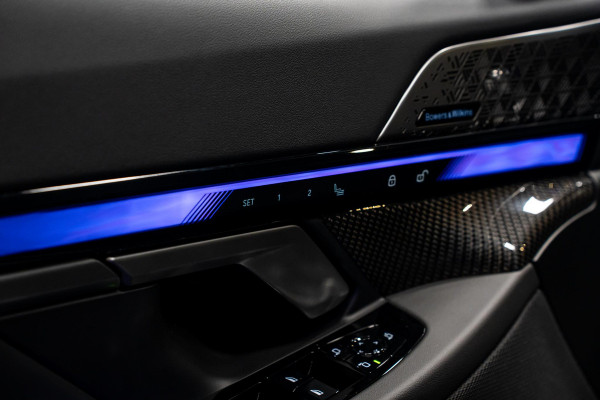 BMW 5 Serie Touring M5 *Bowers & Wilkins / M-Driver's Package / Stoelventilatie / Panorama / Carbon in- exterieur / Surround-View*
