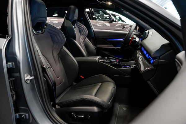 BMW 5 Serie Touring M5 *Bowers & Wilkins / M-Driver's Package / Stoelventilatie / Panorama / Carbon in- exterieur / Surround-View*
