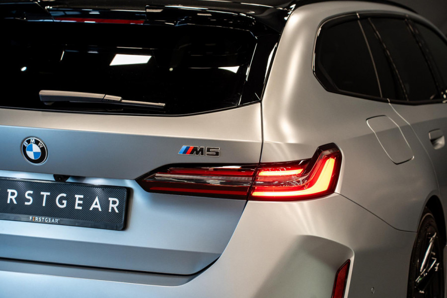 BMW 5 Serie Touring M5 *Bowers & Wilkins / M-Driver's Package / Stoelventilatie / Panorama / Carbon in- exterieur / Surround-View*