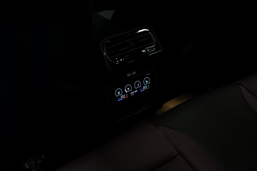 BMW 5 Serie Touring M5 *Bowers & Wilkins / M-Driver's Package / Stoelventilatie / Panorama / Carbon in- exterieur / Surround-View*