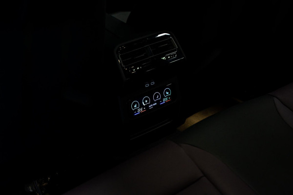 BMW 5 Serie Touring M5 *Bowers & Wilkins / M-Driver's Package / Stoelventilatie / Panorama / Carbon in- exterieur / Surround-View*