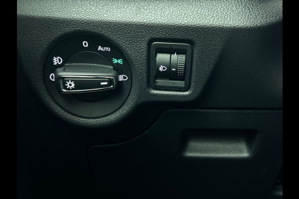 Škoda Kamiq 1.0 TSI Business Edition DSG Navigatie Apple Carplay/ Android Auto Camera Parkeersensoren Cruise Control Climate control LED Keyless