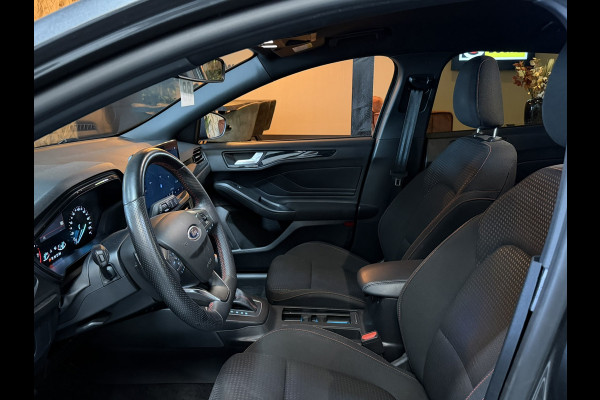 Ford FOCUS Wagon 1.0 EcoBoost Mild-Hybrid ST-Line | Automaat | StuurVW | StoelVW | CarPlay | Navi | LED | PDC | Rijklaar