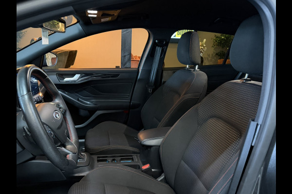 Ford FOCUS Wagon 1.0 EcoBoost Mild-Hybrid ST-Line | Automaat | StuurVW | StoelVW | CarPlay | Navi | LED | PDC | Rijklaar