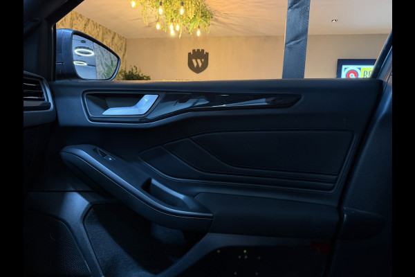 Ford FOCUS Wagon 1.0 EcoBoost Mild-Hybrid ST-Line | Automaat | StuurVW | StoelVW | CarPlay | Navi | LED | PDC | Rijklaar