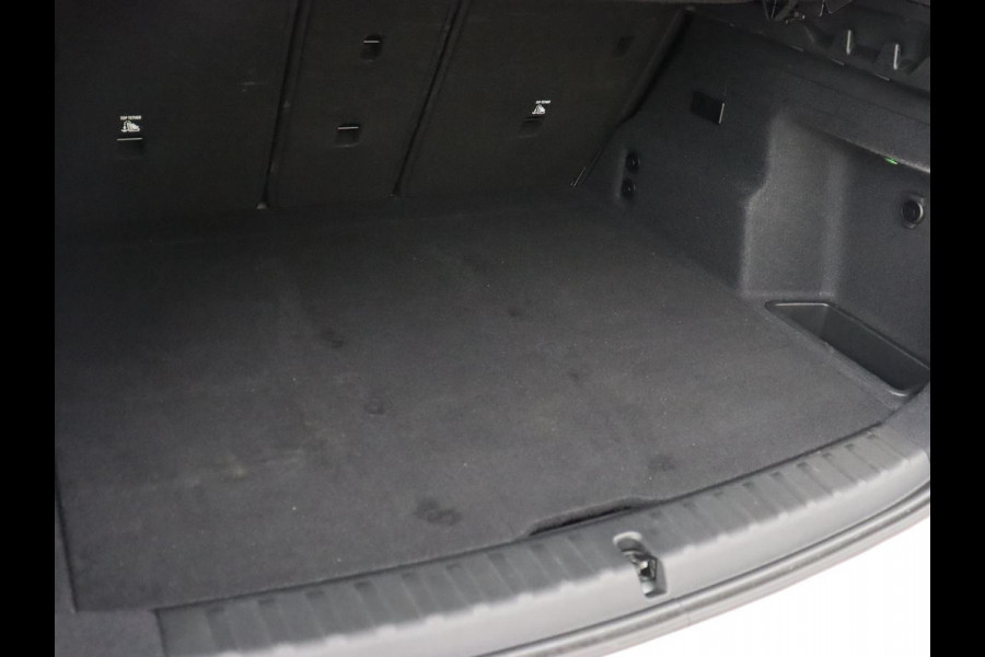 BMW X1 xDrive25e M Sport | SOH 93,3% | Adaptive cruise | Massage | Sportstoelen | Keyless | Stuurverwarming | Leder/Alcantara | Live Cockpit | Camera | Stoelverwarming | Adaptief LED | PHEV | Plug In