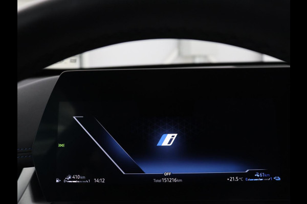 BMW X1 xDrive25e M Sport | SOH 93,3% | Adaptive cruise | Massage | Sportstoelen | Keyless | Stuurverwarming | Leder/Alcantara | Live Cockpit | Camera | Stoelverwarming | Adaptief LED | PHEV | Plug In