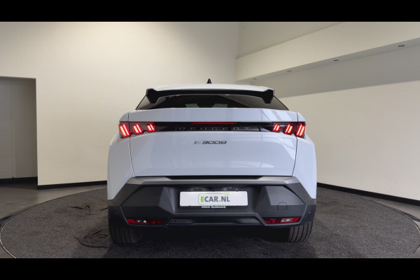 Peugeot E-3008 Allure 73 kWh | Panoramascherm | Keyless Entry & Start | Soh (batterijcheck) Waarde 96,5 %