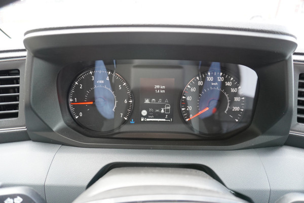 Renault Master T35 2.0 dCi 150PK L3H2 nr. V004 | Airco | Cruise | Betimmering laadruimte