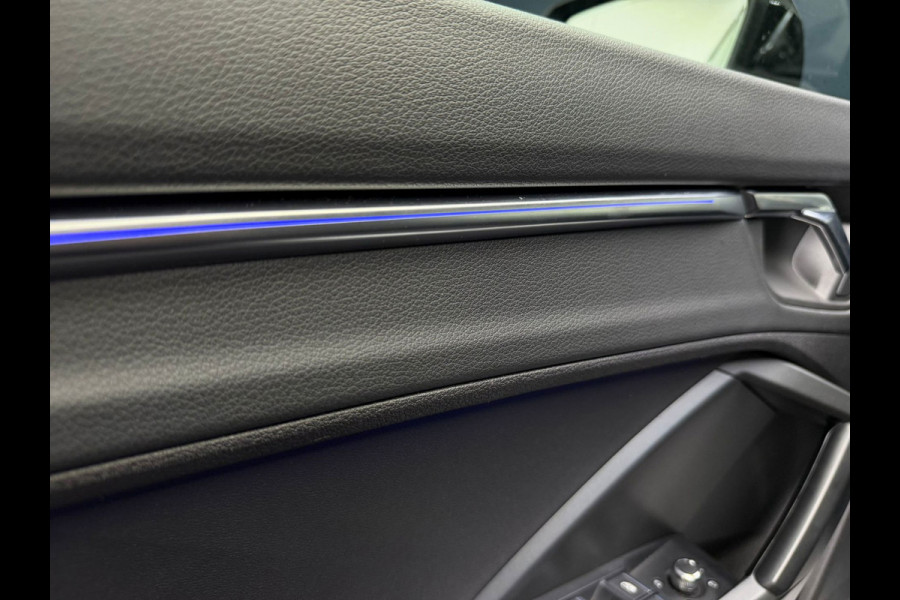 Audi RSQ3 2.5 TFSI Pano RS Zetels 360 Keyless