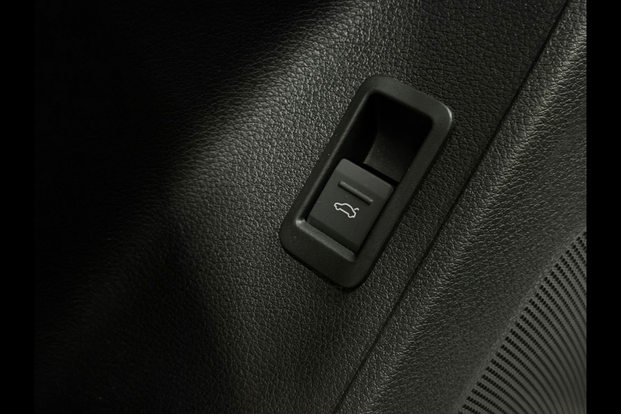 Audi RSQ3 2.5 TFSI Pano RS Zetels 360 Keyless