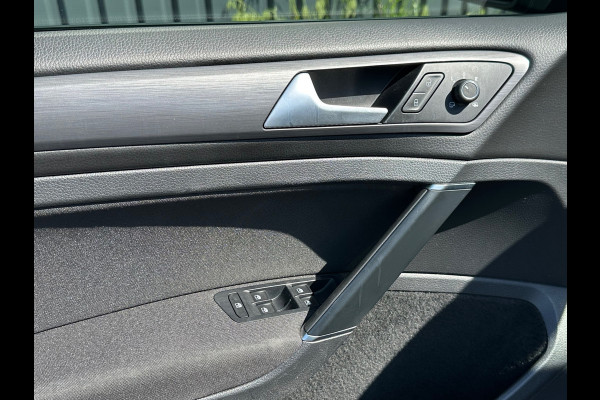 Volkswagen Golf 1.0 TSI Comfortline|TREKHAAK|ACC|LED|PDC|STOELMASSAGE|