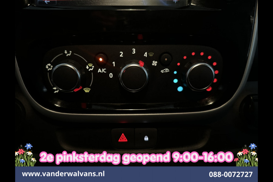 Renault Trafic 2.0 dCi 120pk L2H1 Inrichting Euro6 *Rijklaar Direct rijden* Airco | Camera | Navigatie | LED | Cruisecontrol Trekhaak, Parkeersensoren, Dakdragers, Bijrijdersbank