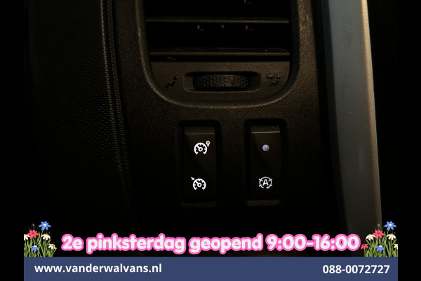 Renault Trafic 2.0 dCi 120pk L2H1 Inrichting Euro6 *Rijklaar Direct rijden* Airco | Camera | Navigatie | LED | Cruisecontrol Trekhaak, Parkeersensoren, Dakdragers, Bijrijdersbank