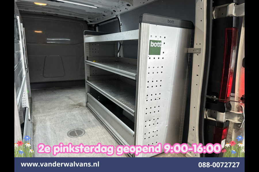 Renault Trafic 2.0 dCi 120pk L2H1 Inrichting Euro6 *Rijklaar Direct rijden* Airco | Camera | Navigatie | LED | Cruisecontrol Trekhaak, Parkeersensoren, Dakdragers, Bijrijdersbank