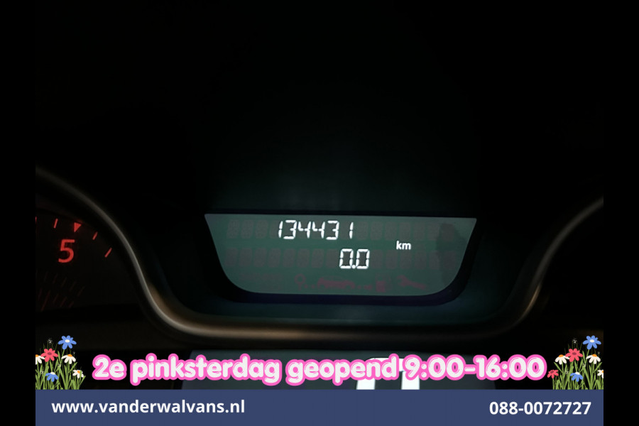 Renault Trafic 2.0 dCi 120pk L2H1 Inrichting Euro6 *Rijklaar Direct rijden* Airco | Camera | Navigatie | LED | Cruisecontrol Trekhaak, Parkeersensoren, Dakdragers, Bijrijdersbank
