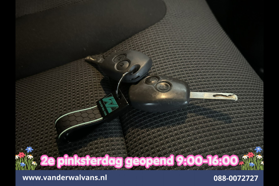Renault Trafic 2.0 dCi 120pk L2H1 Inrichting Euro6 *Rijklaar Direct rijden* Airco | Camera | Navigatie | LED | Cruisecontrol Trekhaak, Parkeersensoren, Dakdragers, Bijrijdersbank
