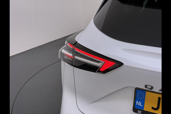 Nissan QASHQAI 1.3 MHEV Xtronic N-Connecta ONDERHOUD GEHAD BIJ DE DEALER | DIRECT LEVERBAAR | FABRIEKSGARANTIE | PANORAMADAK | VOORRUITVERWARMING | STOEL- & STUURVERWARMING | 360° CAMERA | DODEHOEKDETECTIE | HEAD-UP DISPLAY | ELEKTRISCHE ACHTERKLEP