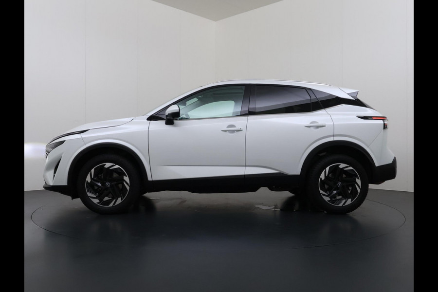 Nissan QASHQAI 1.3 MHEV Xtronic N-Connecta ONDERHOUD GEHAD BIJ DE DEALER | DIRECT LEVERBAAR | FABRIEKSGARANTIE | PANORAMADAK | VOORRUITVERWARMING | STOEL- & STUURVERWARMING | 360° CAMERA | DODEHOEKDETECTIE | HEAD-UP DISPLAY | ELEKTRISCHE ACHTERKLEP
