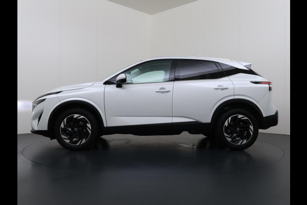 Nissan QASHQAI 1.3 MHEV Xtronic N-Connecta ONDERHOUD GEHAD BIJ DE DEALER | DIRECT LEVERBAAR | FABRIEKSGARANTIE | PANORAMADAK | VOORRUITVERWARMING | STOEL- & STUURVERWARMING | 360° CAMERA | DODEHOEKDETECTIE | HEAD-UP DISPLAY | ELEKTRISCHE ACHTERKLEP