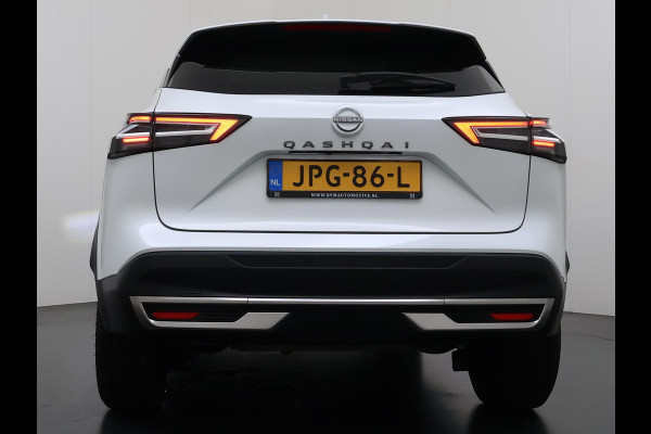 Nissan QASHQAI 1.3 MHEV Xtronic N-Connecta ONDERHOUD GEHAD BIJ DE DEALER | DIRECT LEVERBAAR | FABRIEKSGARANTIE | PANORAMADAK | VOORRUITVERWARMING | STOEL- & STUURVERWARMING | 360° CAMERA | DODEHOEKDETECTIE | HEAD-UP DISPLAY | ELEKTRISCHE ACHTERKLEP