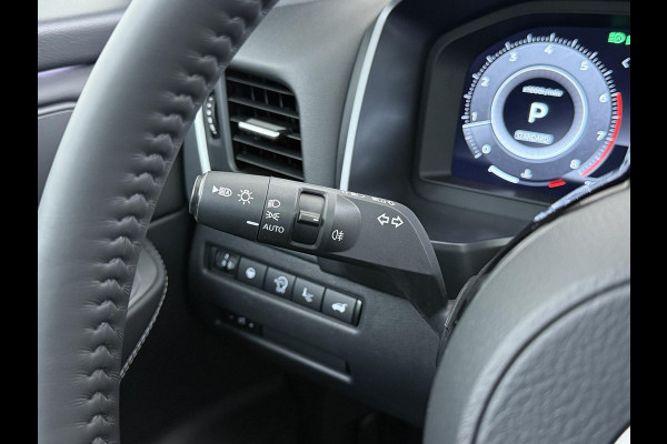 Nissan QASHQAI 1.3 MHEV Xtronic N-Connecta ONDERHOUD GEHAD BIJ DE DEALER | DIRECT LEVERBAAR | FABRIEKSGARANTIE | PANORAMADAK | VOORRUITVERWARMING | STOEL- & STUURVERWARMING | 360° CAMERA | DODEHOEKDETECTIE | HEAD-UP DISPLAY | ELEKTRISCHE ACHTERKLEP