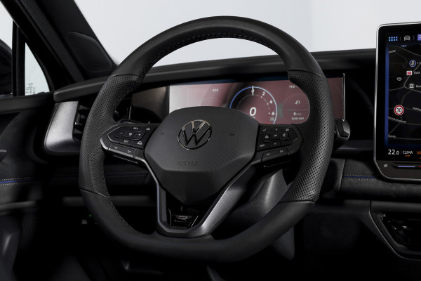 Volkswagen Tayron 1.5 eHybrid R-Line Edition | Black Style | 15 inch Navi | Elek. Trekhaak | IQ Light | HUD | S/K-Panodak | Dig. Cockpit | Adapt. Cruise | Stoel-+Stuurverw. | 360 Camera | NAV + App. Connect | ECC | Elek. Klep | LM 20" | 9294