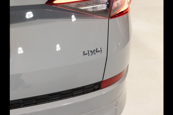 Škoda Kodiaq 2.0 TSI 4x4 Sportline Business / 190pk / Trekhaak / Achteruitrij camera / Stoelverwarming /