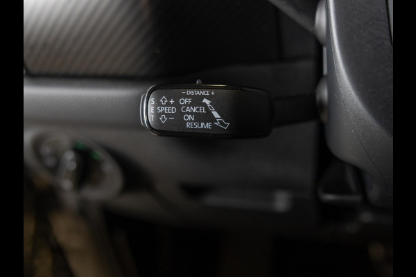 Škoda Kodiaq 2.0 TSI 4x4 Sportline Business / 190pk / Trekhaak / Achteruitrij camera / Stoelverwarming /
