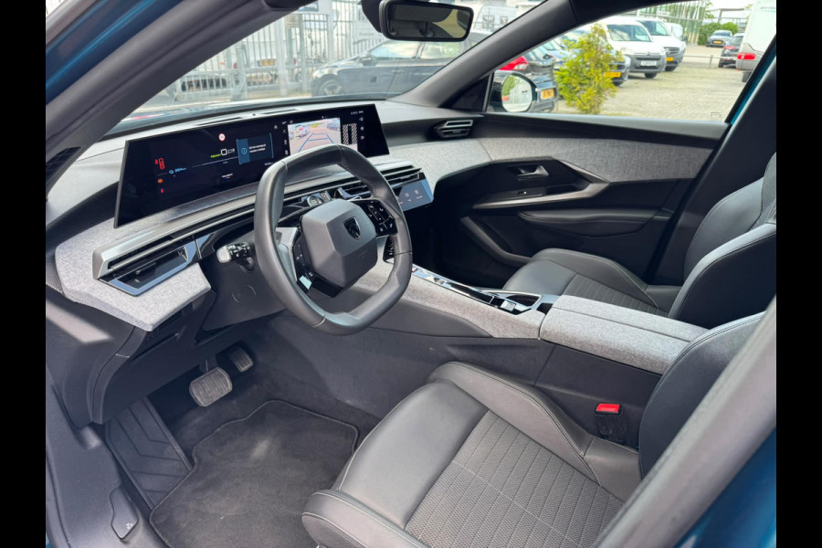 Peugeot E-3008 Allure 73kWh | Adaptive cruise | AppleCarPlay | Warmtepomp