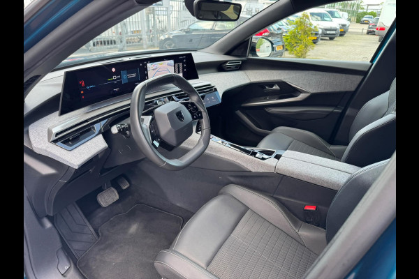 Peugeot E-3008 Allure 73kWh | Adaptive cruise | AppleCarPlay | Warmtepomp