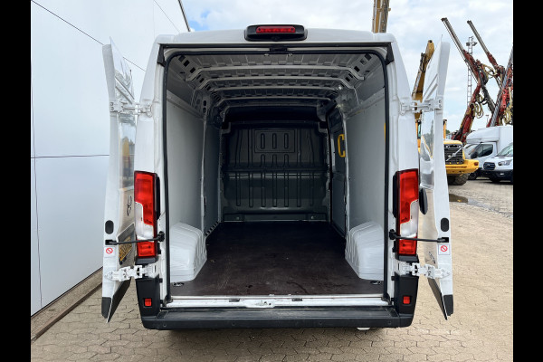 Opel Movano 2.2 HDI 140PK Airco Cruise Control Lane Assist Camera Parkeersensoren Achter Bluetooth