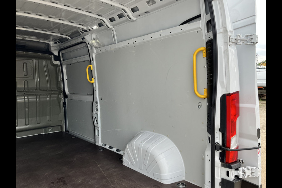 Opel Movano 2.2 HDI 140PK Airco Cruise Control Lane Assist Camera Parkeersensoren Achter Bluetooth