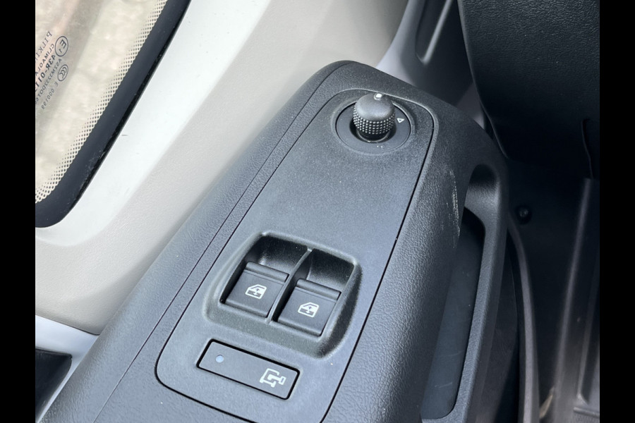 Opel Movano 2.2 HDI 140PK Airco Cruise Control Lane Assist Camera Parkeersensoren Achter Bluetooth