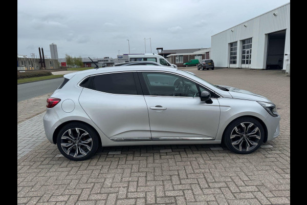 Renault Clio 1.0 TCe Intens 100pk | Navigatie | Pack Style | Trekhaak Afneembaar