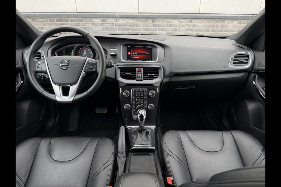 Volvo V40 1.5 T3 Dynamic Edition | Trekhaak | LED | Navi | Climate | Cruise | Stoelverwarming
