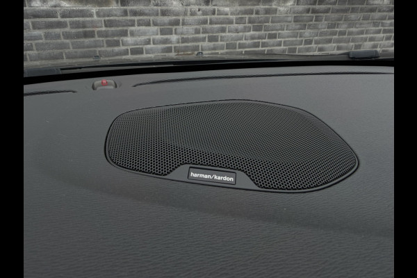 Volvo V40 1.5 T3 Dynamic Edition | Trekhaak | LED | Navi | Climate | Cruise | Stoelverwarming