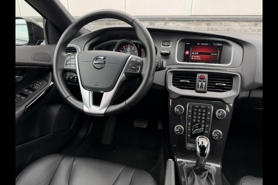 Volvo V40 1.5 T3 Dynamic Edition | Trekhaak | LED | Navi | Climate | Cruise | Stoelverwarming