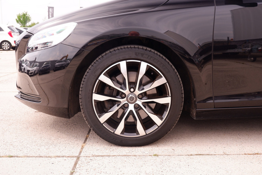 Volvo V40 1.5 T3 Dynamic Edition | Trekhaak | LED | Navi | Climate | Cruise | Stoelverwarming